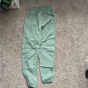 Parachute Cargos